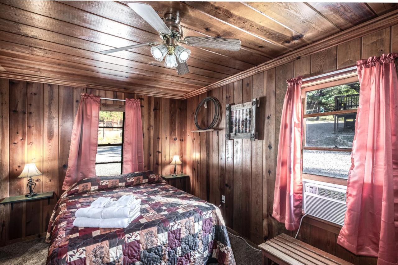 Apache Village 7, Queen Bed, Midtown, Sleeps 2 Ruidoso Exterior foto